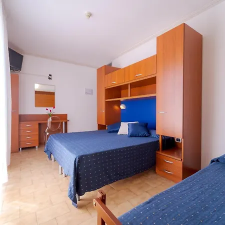 Hotel Beach 3* Tortoreto