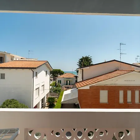 Hotel Beach Hotel 3*