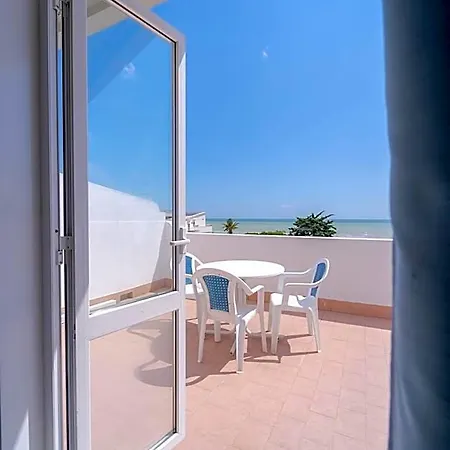 Hotel Beach
