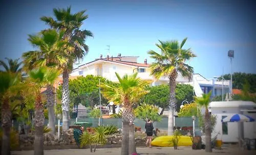 Hotel Beach Hotel 3*